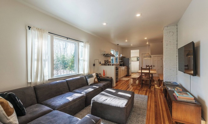 Woodridge Casa | Outlier Inn House on Farm Upstate Catskills Unit 1