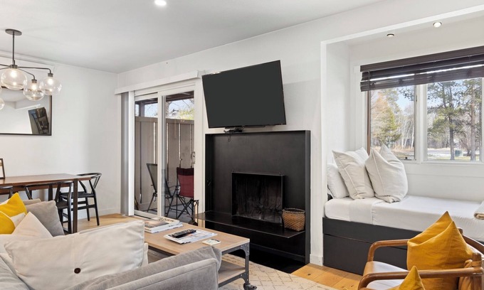 Moose Wilson Road Condominio | Outpost: Cedars 1413 - Aspens Location!