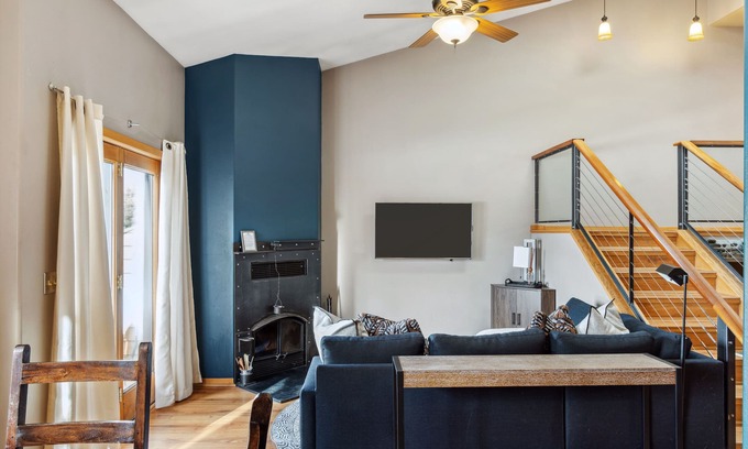 Jackson Casa | Outpost: Knoll 353 de Clark