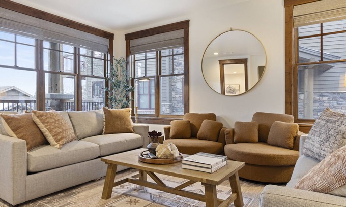 Jackson Condominio | Puesto de avanzada: Grand View 3520