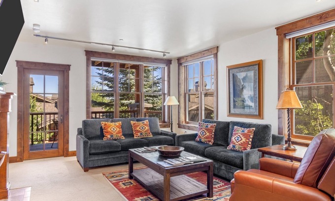 Jackson Condominio | Puesto avanzado: Grand View 5020 - ¡Chimenea, vistas de Teton y aire acondicionado!