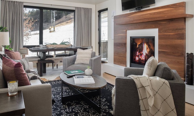 Jackson Condominio | Puesto avanzado: One Town Hill 406