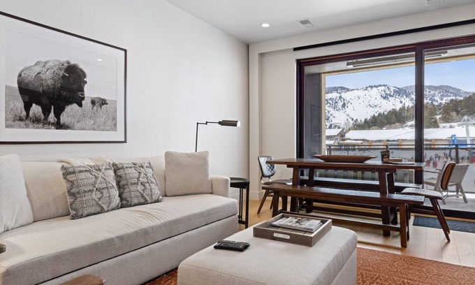 Jackson Condominio | Outpost: One Town Hill 500 - Base of Snow King Mtn