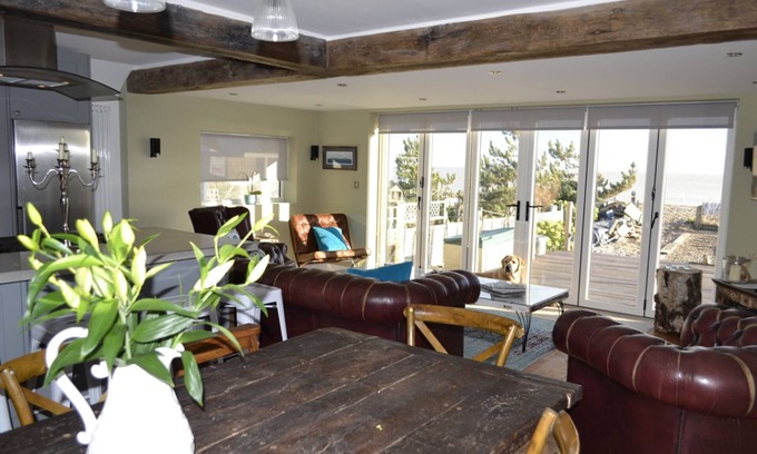 Pevensey Casa | Excepcional experiencia de vacaciones de lujo frente al mar con bañera de hidromasaje