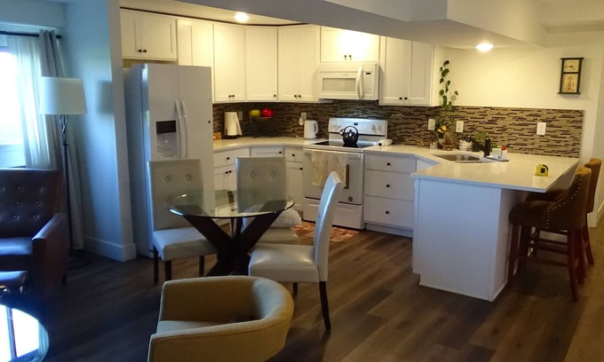 Loveland Apartamento | Outstanding one-bedroom basement apartment, with private walk-out in Loveland!