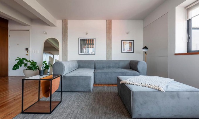 Hipódromo Apartamento | Outstanding Triplex in Iconic Art Deco Building