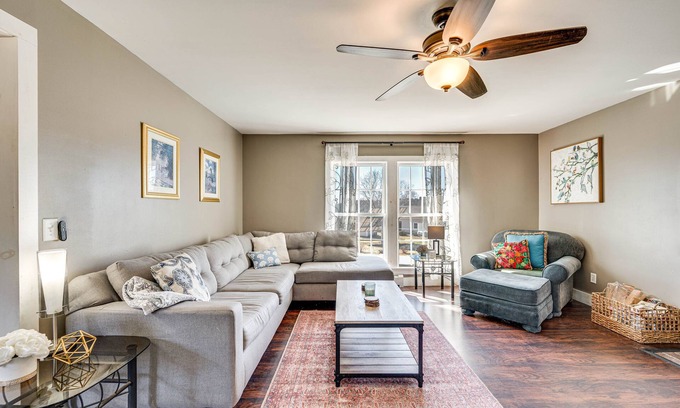 East Andover Casa | 'Over Andover' Retreat w/ Hot Tub: Walk to Lake!