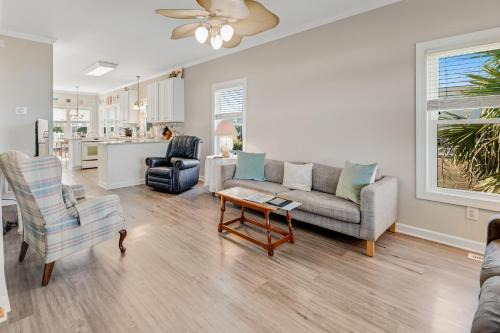 Atlantic Beach Casa | Over by the Sea