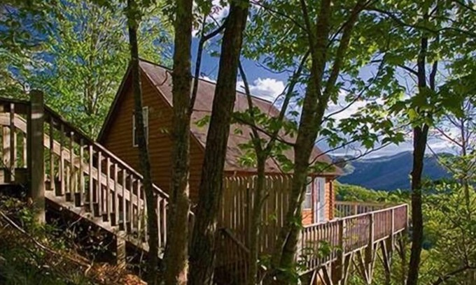 Bryson City Cabina | Over The Edge (cerca del Nantahala Outdoor Center) WiFi Hot Tub