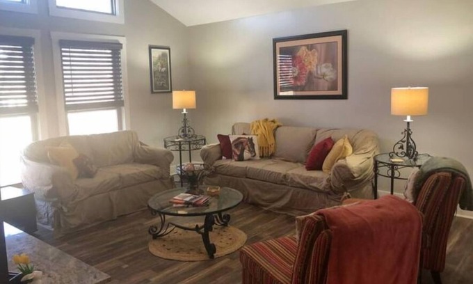 Rossville Casa | Overbrook Escape Cozy 2BR Retreat Near Chattanooga in N Ga