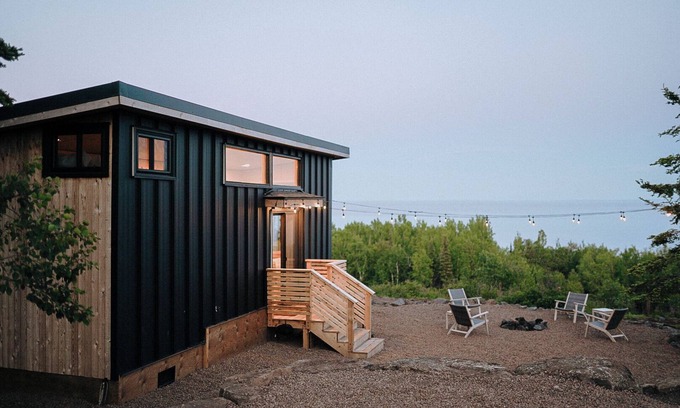 Beaver Bay Cabina | Overlook Tiny Home
