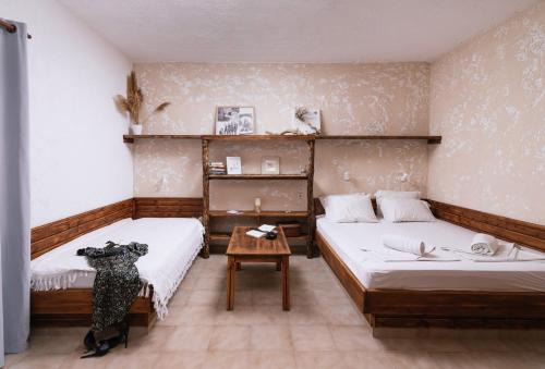 Kamilari Casa | OVGORA - Ismini Sea View Room in Kamilari Village