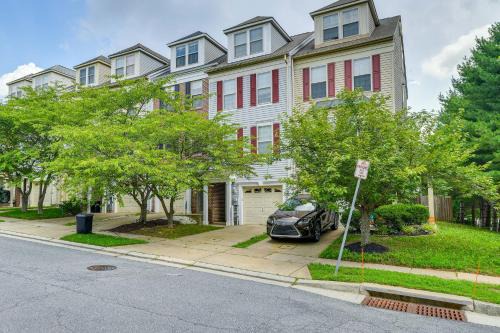 Owings Mills Casa | Owings Mills Townhouse 8 Mi to Liberty Reservoir!