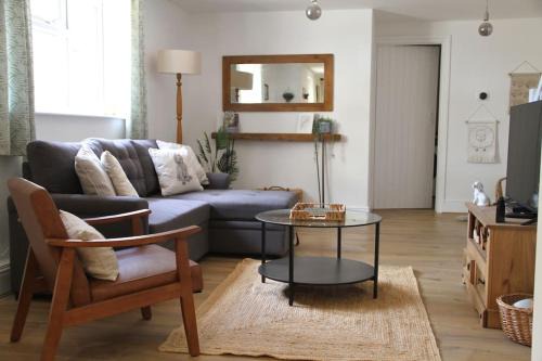 Wyck Rissington Casa | Owl Cottage - Cosy Cotswolds Stone Escape, Dog Friendly