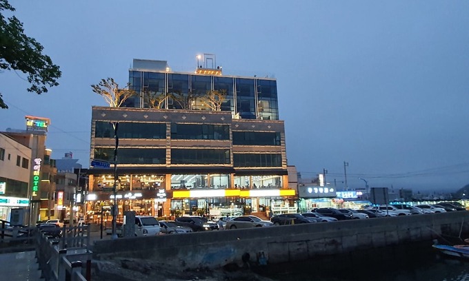 Sacheon Hotel | Owl Hotel