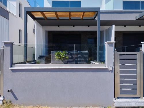 Nea Iraklitsa Apartamento | owl house