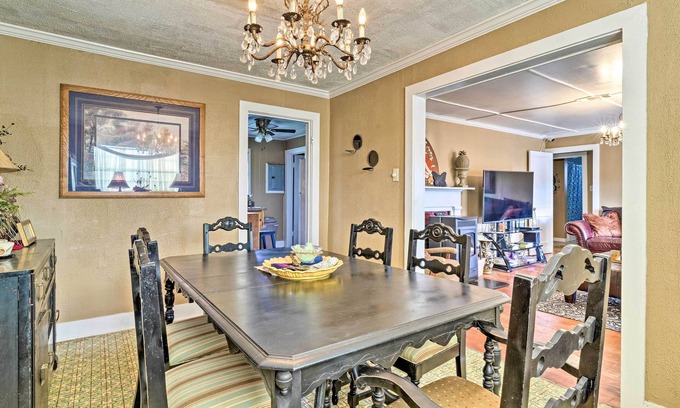 Oxford Cabaña | Oxford Home on Private Land < 7 Mi to Dtwn!