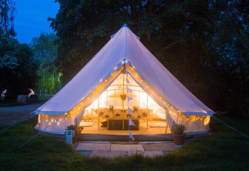 South Leigh Otro | Oxford Riverside Glamping