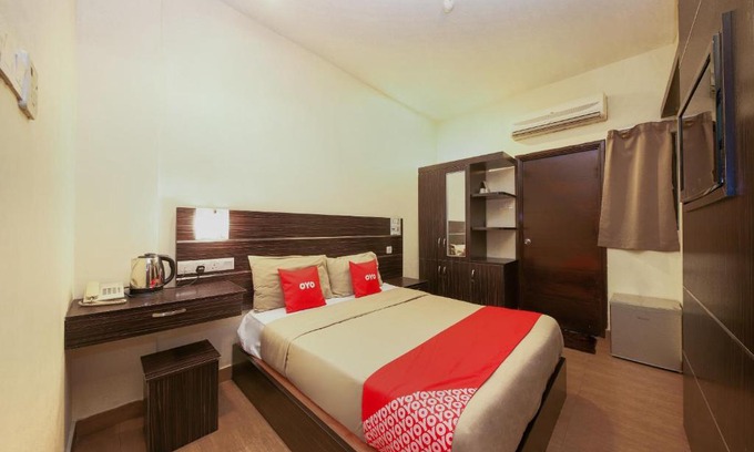 Bukit Bintang Hotel | OYO 108 Golden Palace Hotel
