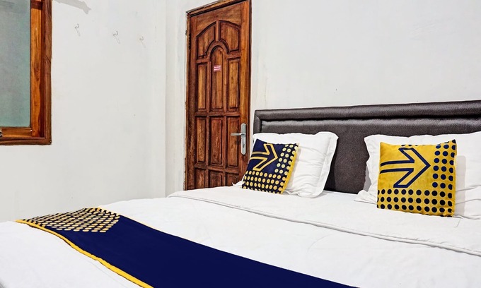 Sukabumi Hotel | OYO 2226 Nurmega Jaya