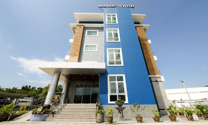 Si Racha Hotel | OYO 350 Mae Saeng Place