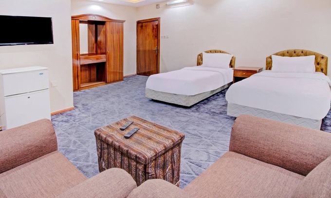 Abha Hotel | OYO 595 Aali For Residental Units