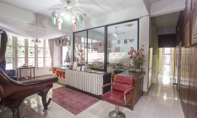 Nong Pa Khrang Hotel | OYO 75357 Thipsiri Home