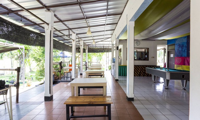 Citaringgul Hotel | OYO 883 Pavo Resort