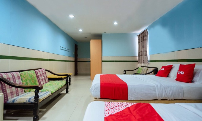 Miri Hotel | OYO 90208 Milion Inn