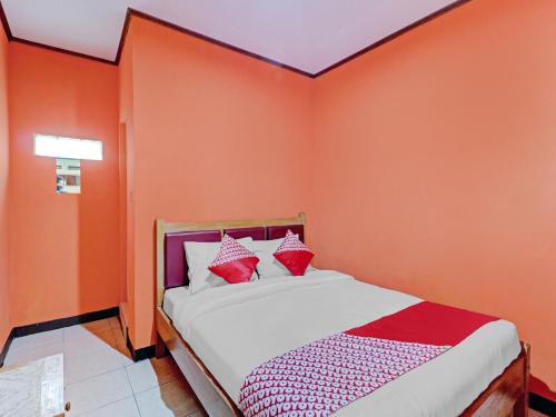 Lembang Hotel | OYO 90454 Adinda Homestay Cibodas Lembang