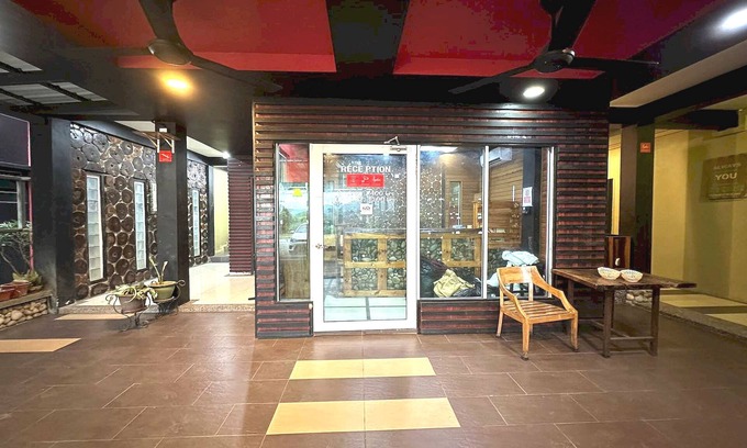 Simpang Kenyum Hotel | OYO 90938 The Nk Langkawi
