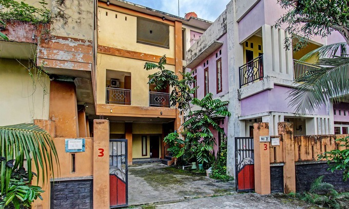 Kecamatan Janapria Hotel | OYO 91845 V ar House Near Pantai Tanjung Bias