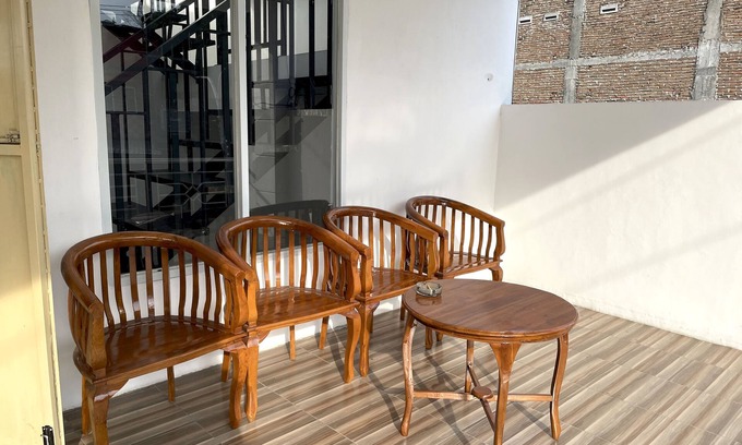 Makassar Hotel | OYO 93297 Penginapan Musafir Syariah Near Paramount Woman & Childern's Hospital