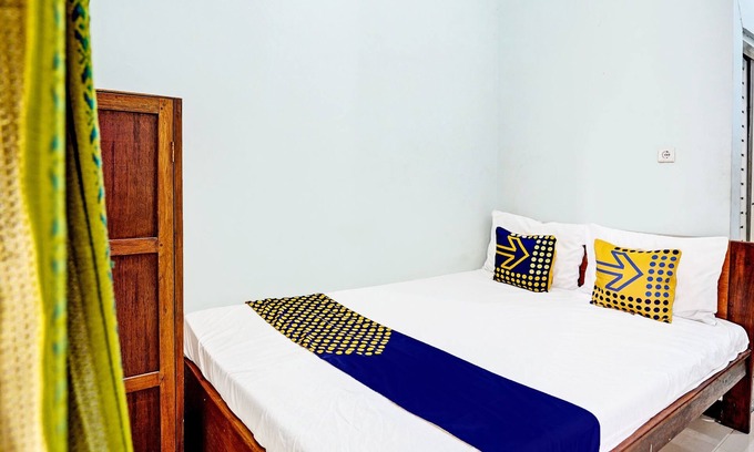 Jakarta Hotel | OYO 93857 Apartemen Kalibata City By Artomoro