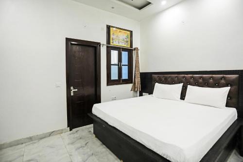 Indirapuram Apartamento | OYO A.V Residency