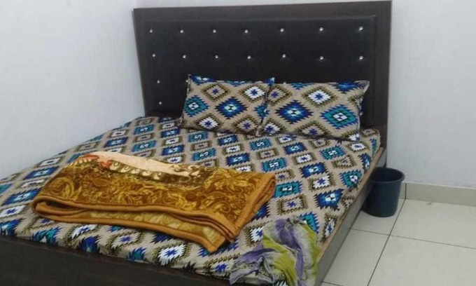Garhmukteshwar Hotel | OYO 80991 Ashirwad Hotel