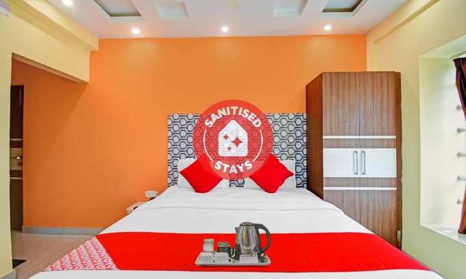 New Town Hotel | OYO Flagship 70092 The Golden Key