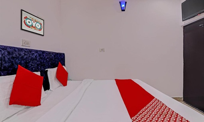 Mohangarh Hotel | OYO Flagship 81315 Hotel Metros Inn