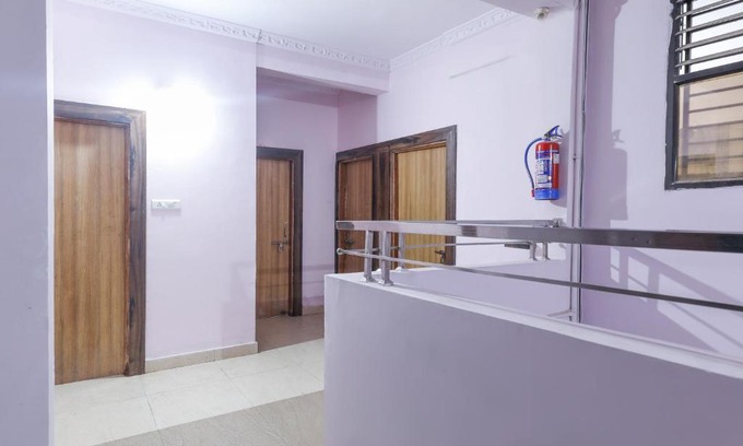 Bhopal Hotel | OYO Flagship Hotel Sandalwood Vibes