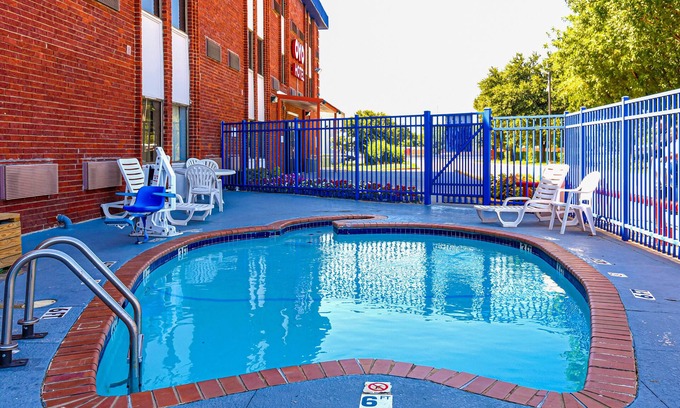 Irving Hotel | OYO Hotel Irving DFW Airport South