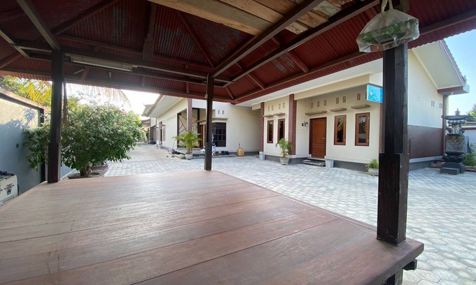 Muncan Hotel | OYO Life 93157 Kos Kaloka