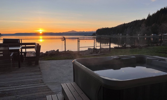 Mason County Casa | Oyster Paradise Beach House in Tahuya, Hood Canal