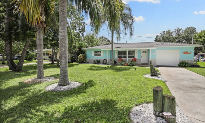 Ozona Casa | Ozona Waterfront Mermaid House