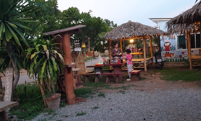Chom Bueng Otro | Ozone at farm