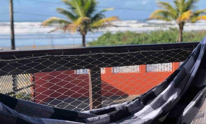 Itanhaem Casa | Pé na areia gaivotas com Wi-Fi