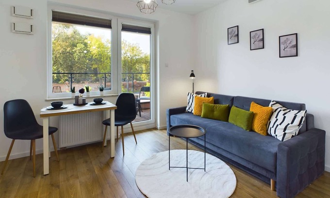 Targowek Apartamento | Płosa 3 | Atmospheric studio | Balcony