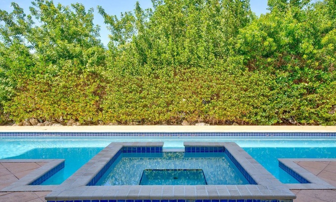 Coury Casa | P15 - Casa de lujo de 5 habitaciones con piscina privada y atraque.