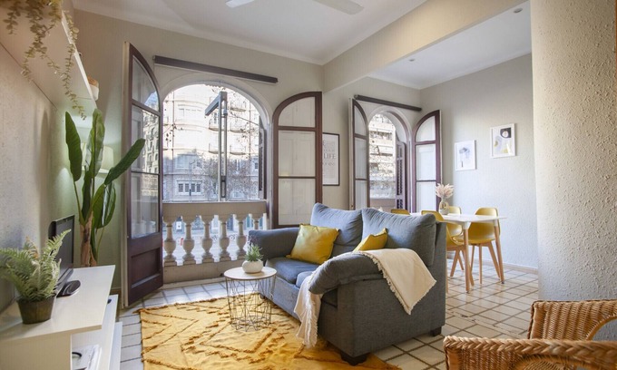 El Poble-sec Apartamento | P1PAR1001 Chic 3 bedroom aparment in Paralel
