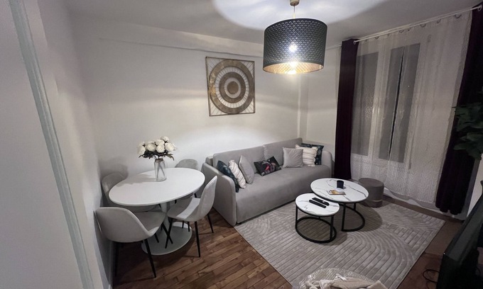 Les Pavillons-sous-Bois Apartamento | P24 Luxueux Paris, Disney, CDG Airport
