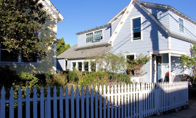 Pacific Grove Casa | Pacific Grove Home en Lovers Point. Ubicación perfecta cerca de la playa y restaurantes.
